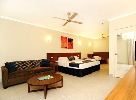 Cairns Queenslander Apartments - Hervey Bay Accommodation 3