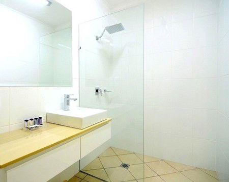 Cairns Queenslander Apartments - Hervey Bay Accommodation 4