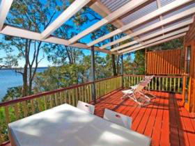 Eumarella Shores Noosa Lake Retreat - Hervey Bay Accommodation 0