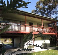 A Paradise Bungalow Waterfront - Hervey Bay Accommodation
