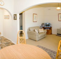 Peel Cottage - Ballarat Miners Cottages - Tourism Hervey Bay