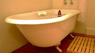 Montrose Of Ballarat - Montrose Cottage - Hervey Bay Accommodation 3