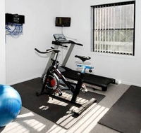 Ballarat Views Executive House - Hervey Bay Accommodation