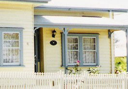 Rose Cottage Bed & Breakfast - Hervey Bay Accommodation 0