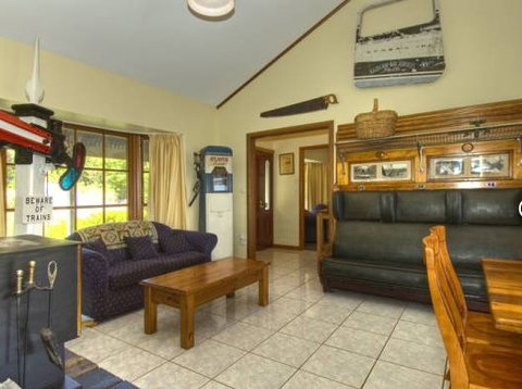 Lavender Views - Hervey Bay Accommodation 4