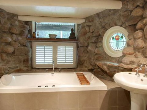 Indooroopilly - Hervey Bay Accommodation 5
