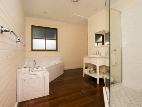 The Cottage - Berry - Hervey Bay Accommodation 5