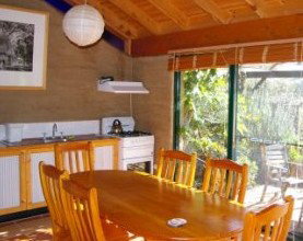 Back Forest Retreat - Hervey Bay Accommodation 2