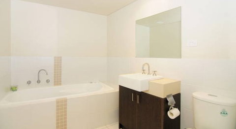 Bay Breeze - Hervey Bay Accommodation 0