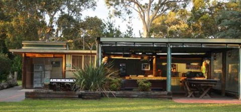 Banksia Park Cottages - Hervey Bay Accommodation 1