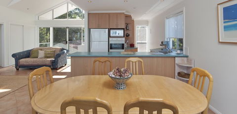 Lochani On The Bay - Hervey Bay Accommodation 2