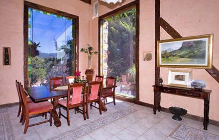 Castle On The Hill Bed And Breakfast - Hervey Bay Accommodation 0