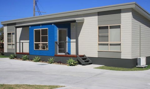 Bowlo Holiday Cabins - Hervey Bay Accommodation 1