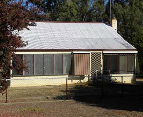 Kookaburra Cottage - Pooncarie - Hervey Bay Accommodation 0