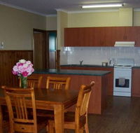 Riverland Holiday Cottage - Hervey Bay Accommodation
