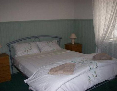 Riverland Holiday Cottage - Hervey Bay Accommodation 2