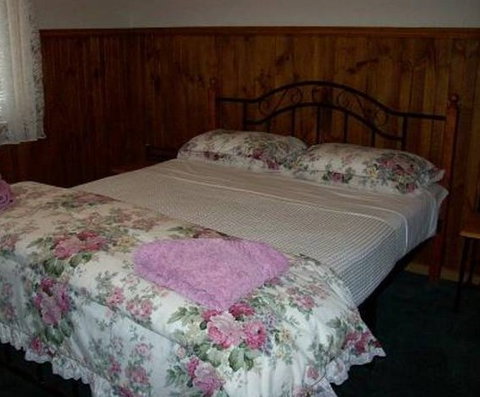 Riverland Holiday Cottage - Hervey Bay Accommodation 3