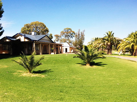 Curlwaa Caravan Park - Hervey Bay Accommodation 0