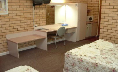 Country Manor Motor Inn - Hervey Bay Accommodation 1