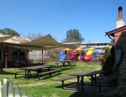 The Royal Hotel Adelong - Hervey Bay Accommodation 1