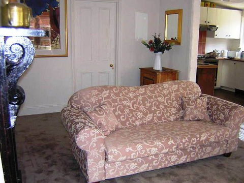 Cooma Cottage - Accommodation - Hervey Bay Accommodation 3