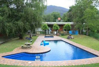 Khancoban Alpine Inn - Hervey Bay Accommodation 0