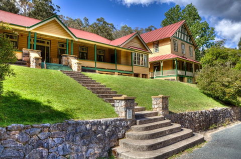 Yarrangobilly Caves House - Hervey Bay Accommodation 1