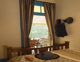 Yarrangobilly Caves House - Hervey Bay Accommodation 5
