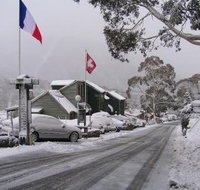 Kasees Apartments and Mountain Lodge - Hervey Bay Accommodation