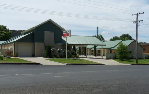 Club Motel Tumbarumba - Hervey Bay Accommodation 0