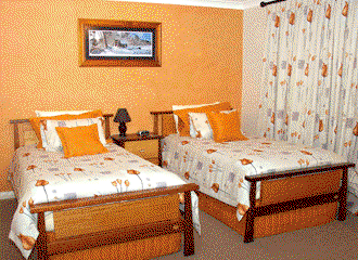 Elm Cottage - Hervey Bay Accommodation 3