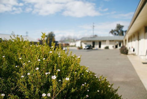 Merivale Motel Tumut - Hervey Bay Accommodation 1