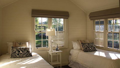 Book Barn Cottage - Hervey Bay Accommodation 1
