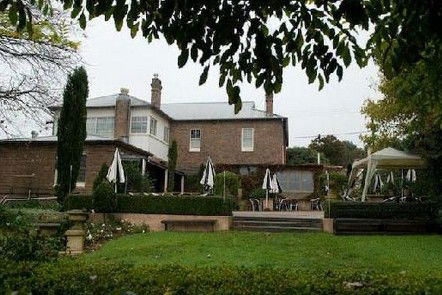 Burrawang Village Hotel - Hervey Bay Accommodation 1