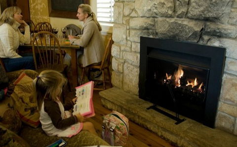 Burrawang Village Hotel - Hervey Bay Accommodation 2