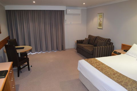 Hilltops Retreat Motor Inn - Tourism Hervey Bay 3