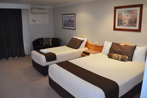 Hilltops Retreat Motor Inn - Tourism Hervey Bay 7