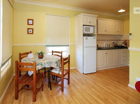 Sweet Briar Bed And Breakfast And Cottages - Hervey Bay Accommodation 5