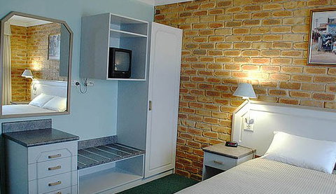 The Crossing Motel - Hervey Bay Accommodation 3