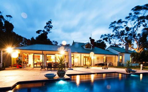 Bright On The Murray - Hervey Bay Accommodation 0