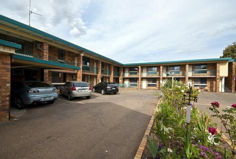 Fig Tree Motel - Hervey Bay Accommodation 2