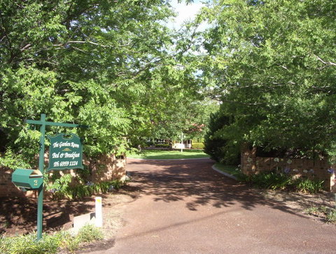 The Garden Room Bed And Breakfast - Tourism Hervey Bay 0