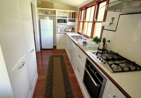 Annie's Folly Boutique Accommodation - Hervey Bay Accommodation 4