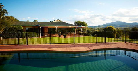 Barrington River House - Hervey Bay Accommodation 4
