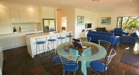 Barrington River House - Hervey Bay Accommodation 5