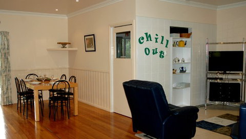 Carrs Hunter Valley Macadamia Farm Guest House - Hervey Bay Accommodation 0