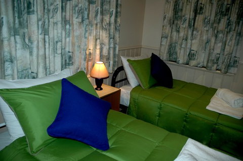 Carrs Hunter Valley Macadamia Farm Guest House - Hervey Bay Accommodation 2