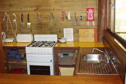 Carawirry Cabins - Hervey Bay Accommodation 2