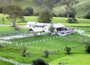Barkeldine Farm Country Retreat - Hervey Bay Accommodation 4