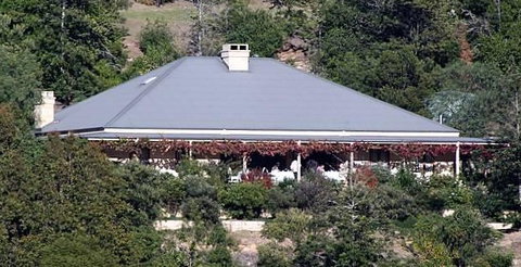 Capers Guesthouse And Cottage - Hervey Bay Accommodation 2